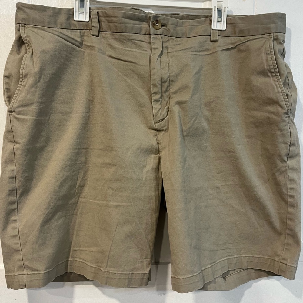 Vineyard Vines Tan Flat Front Shorts